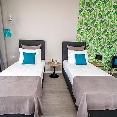 Nayino Hotel Mamaia