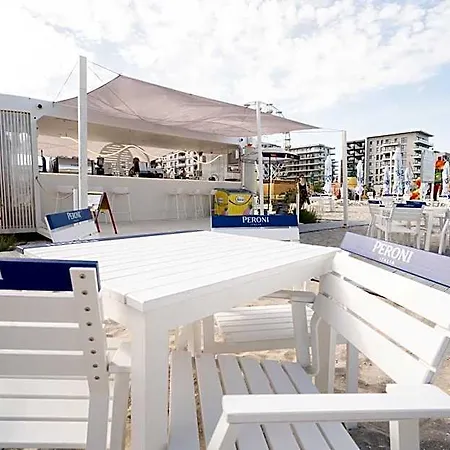 Nayino Hotel 4*
