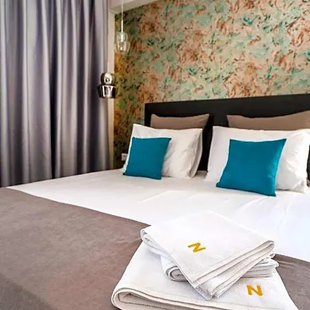 Nayino Hotel 4*