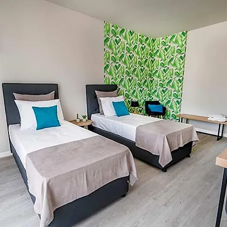 Nayino Hotel